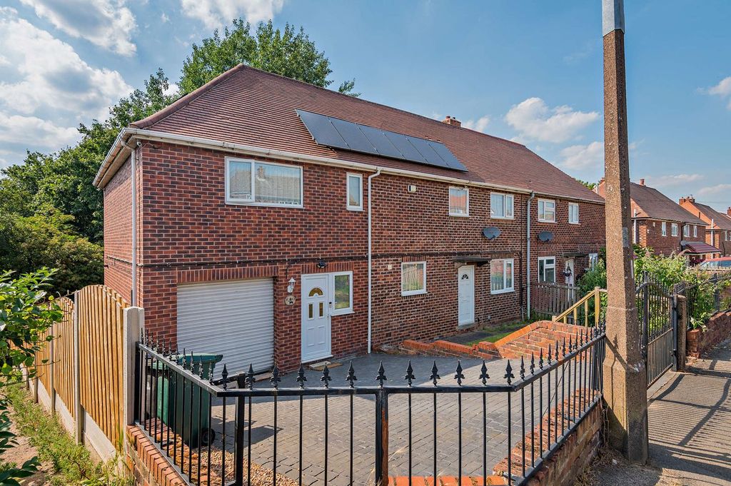 Property photo 1 of 54