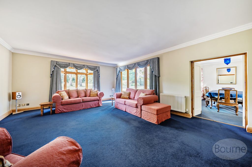 Property photo 3 of 22 8Ad39cc1-5A1c-43A...