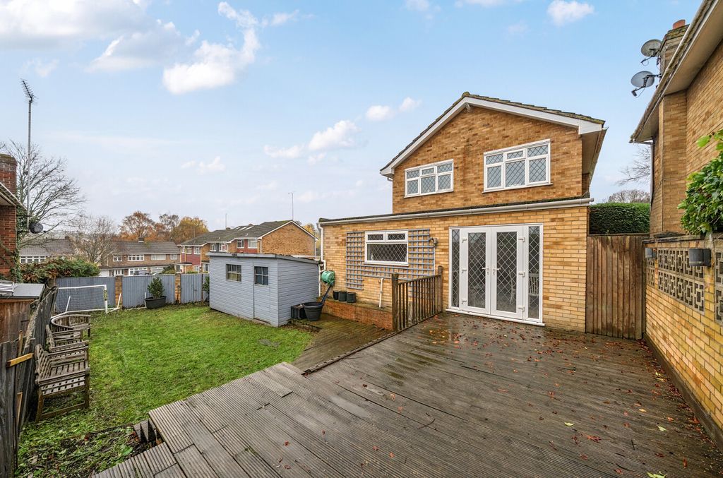 Property photo 2 of 22 1385000-3-693171d...