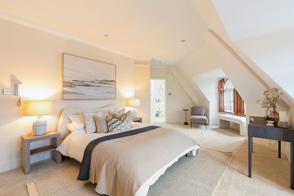 Property photo 1 of 50