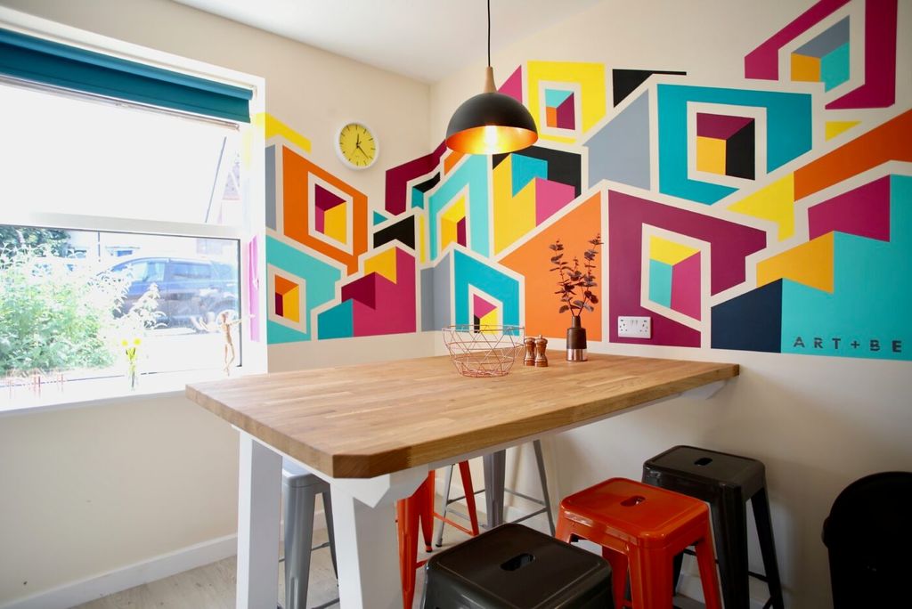 Property photo 1 of 5 Bright, Modern Breakfast Bar With A Solid Wood Cou...