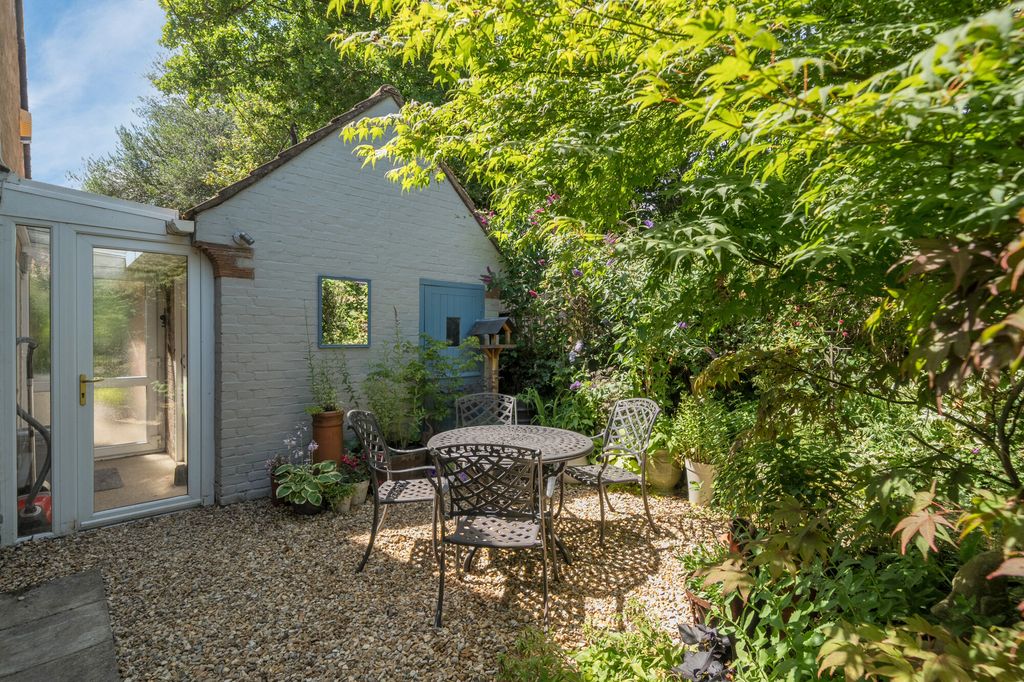 Property photo 3 of 13 3