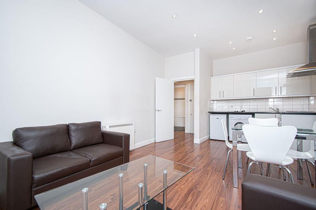 Property photo 2 of 8 683145A6d3Feb1Ca93E53566Ad1037F899d2A2Bd.Jpg