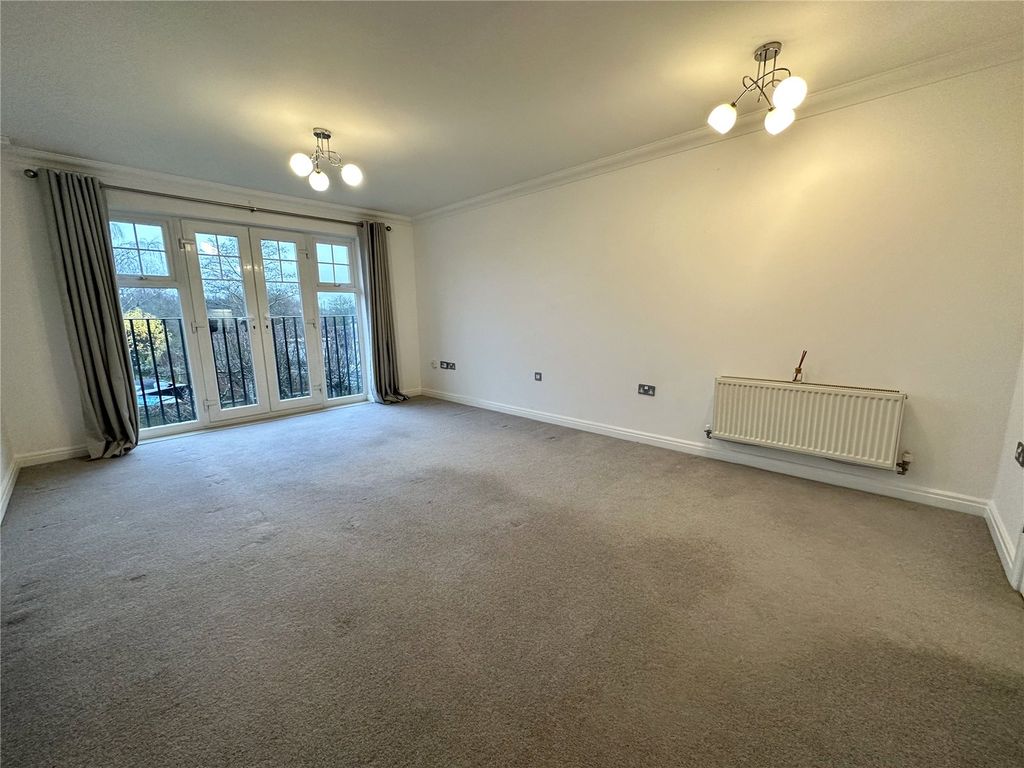 Property photo 3 of 8 Picture No. 19