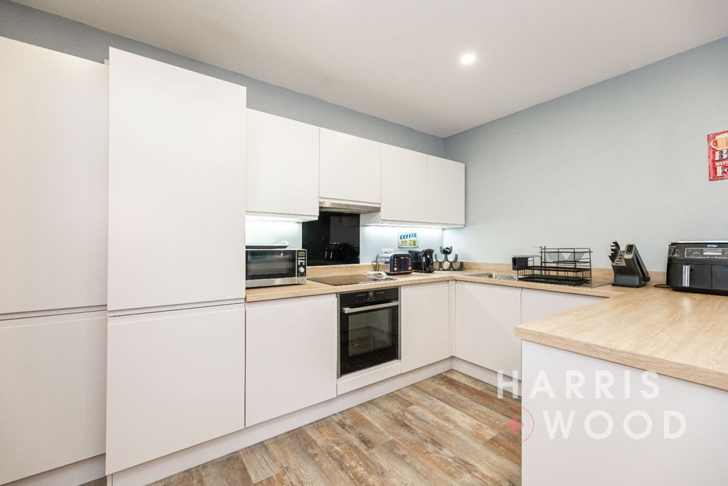 Property photo 2 of 10 4355153