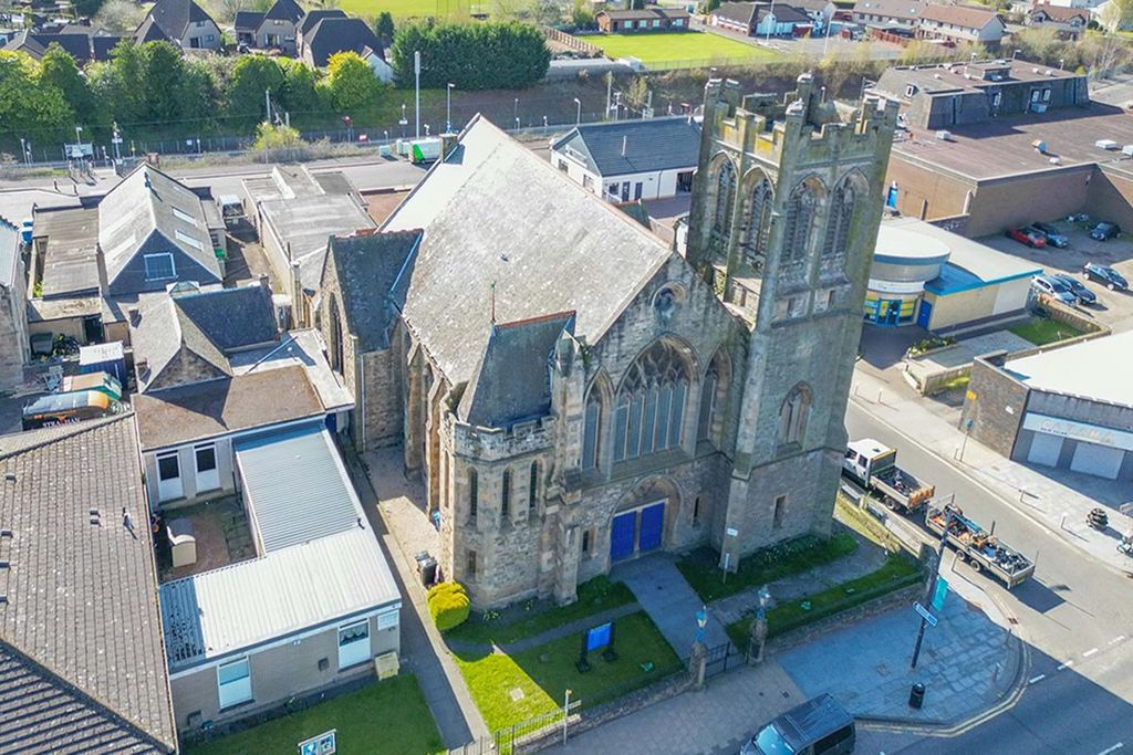 Property photo 1 of 9