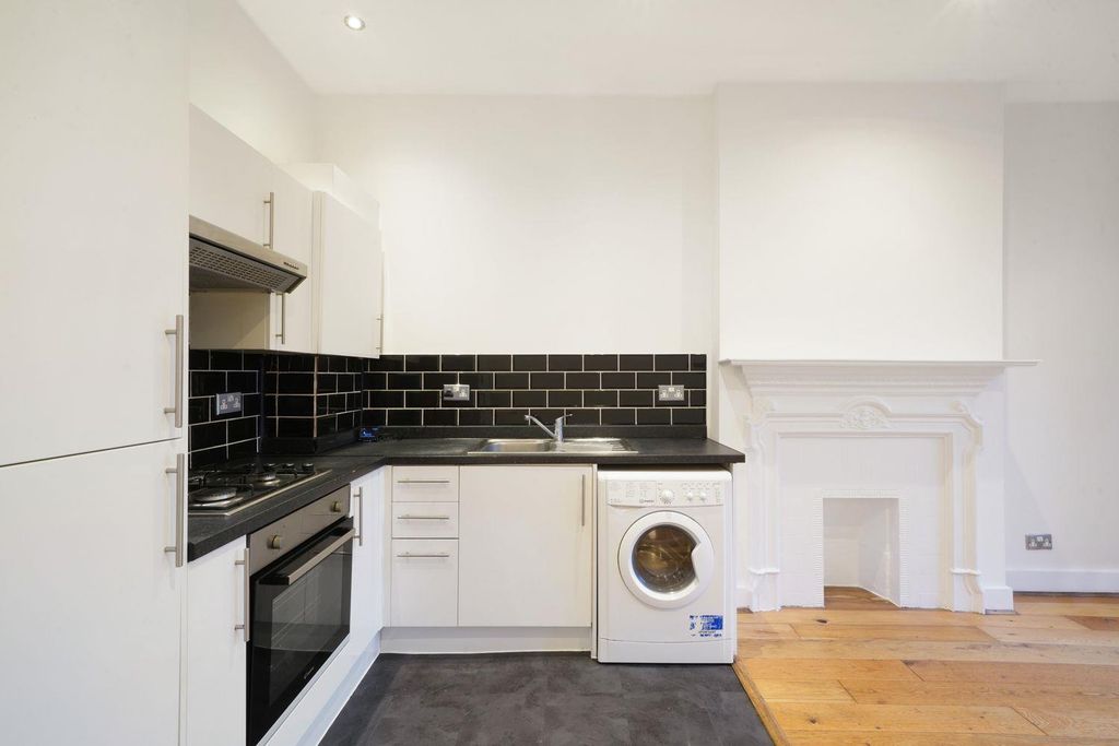 Property photo 3 of 10 19584107 (8).Jpg