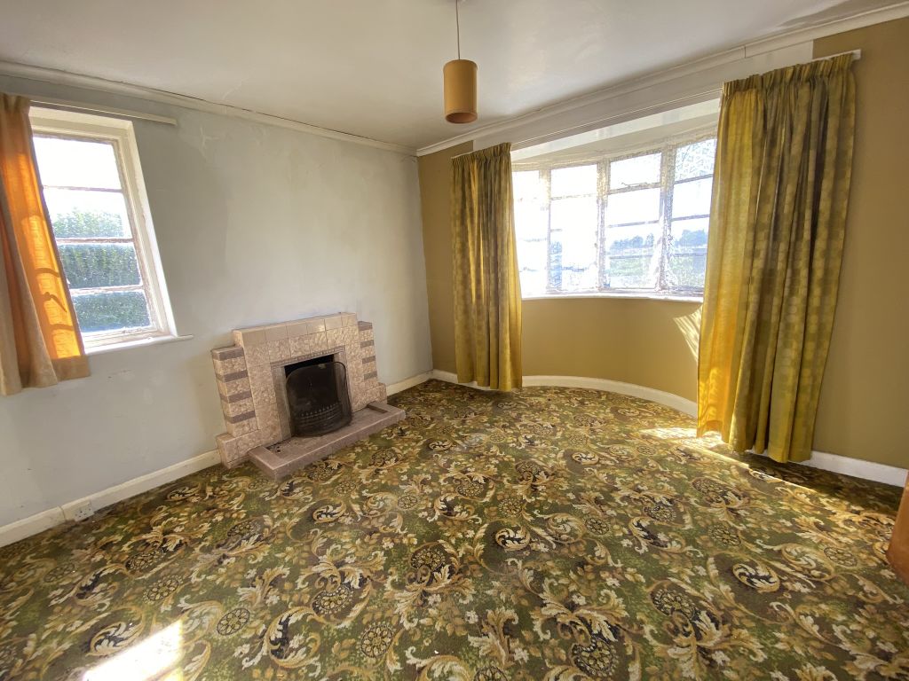 Property photo 2 of 23
