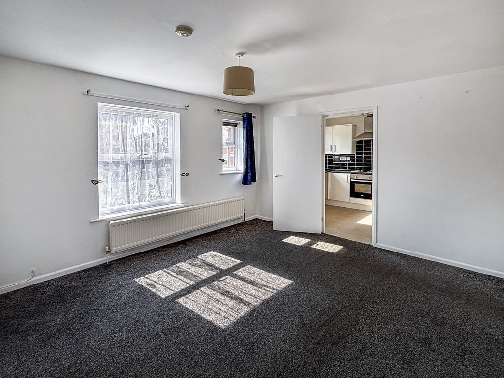 Property photo 2 of 12 Pbox-Living_Room-318269.Jpg