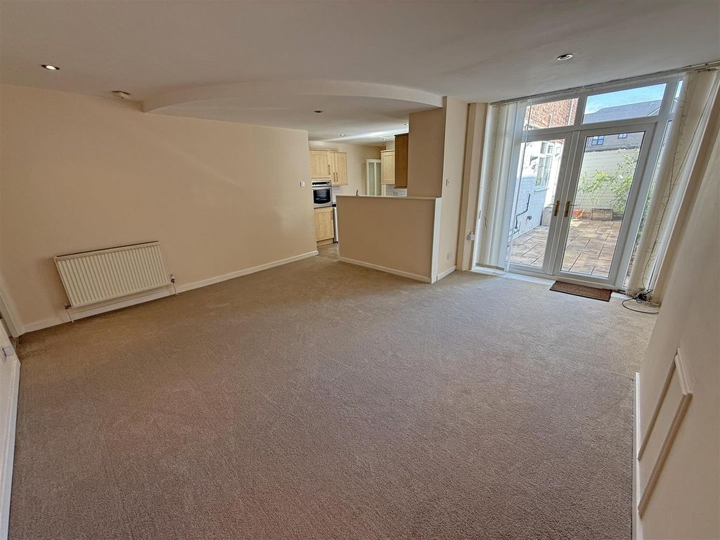 Property photo 3 of 9 New Living Room A2.Jpg