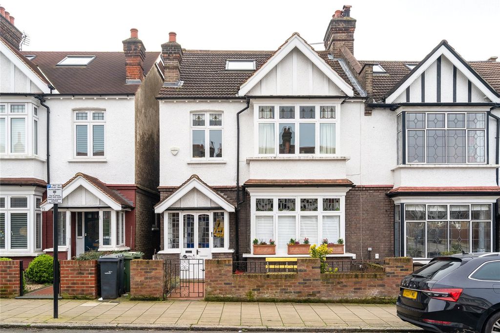 Property photo 1 of 18 Picture No. 01