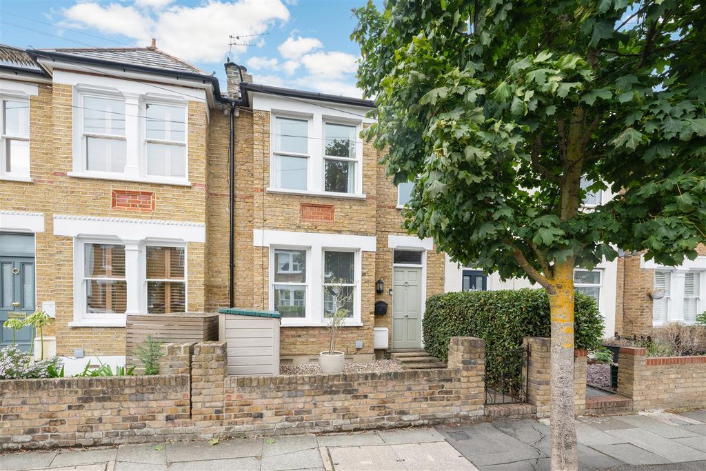 Property photo 1 of 12