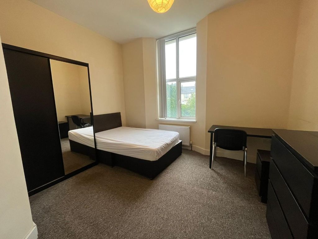 Property photo 2 of 5 9d3d5361-8642-4d53-98F7-Acf31c616d6F.Jpg