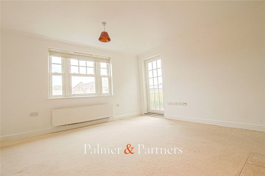 Property photo 3 of 9 Picture No. 06
