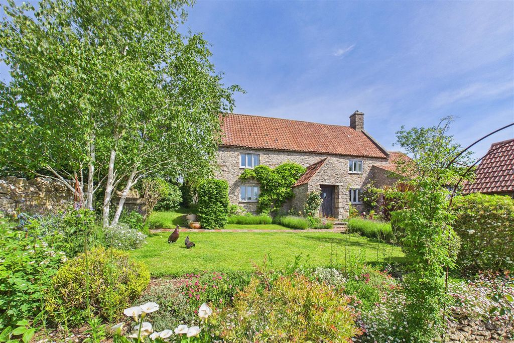 Property photo 1 of 37