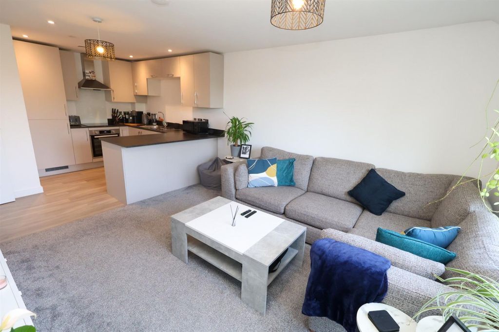 Property photo 3 of 13 7.Jpg