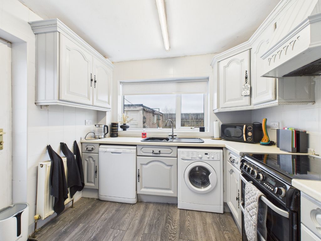 Property photo 3 of 12 3550358