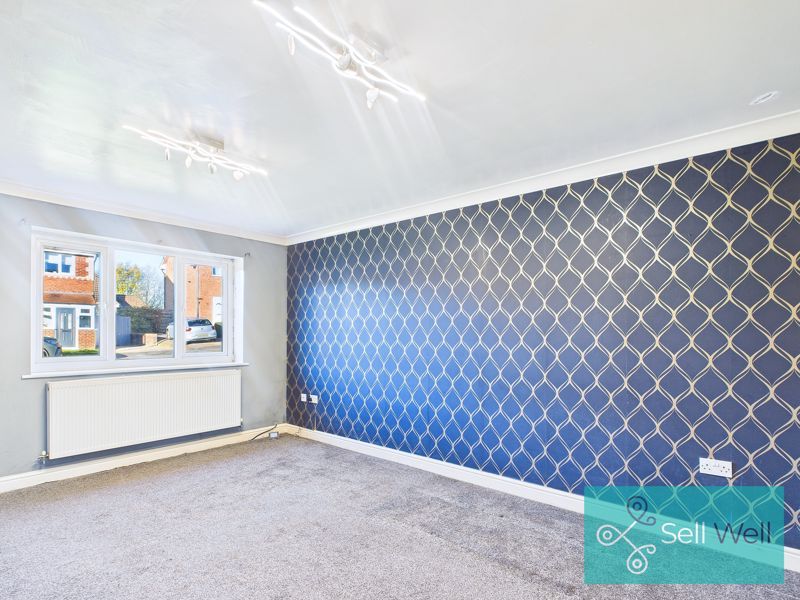 Property photo 3 of 14 Lounge