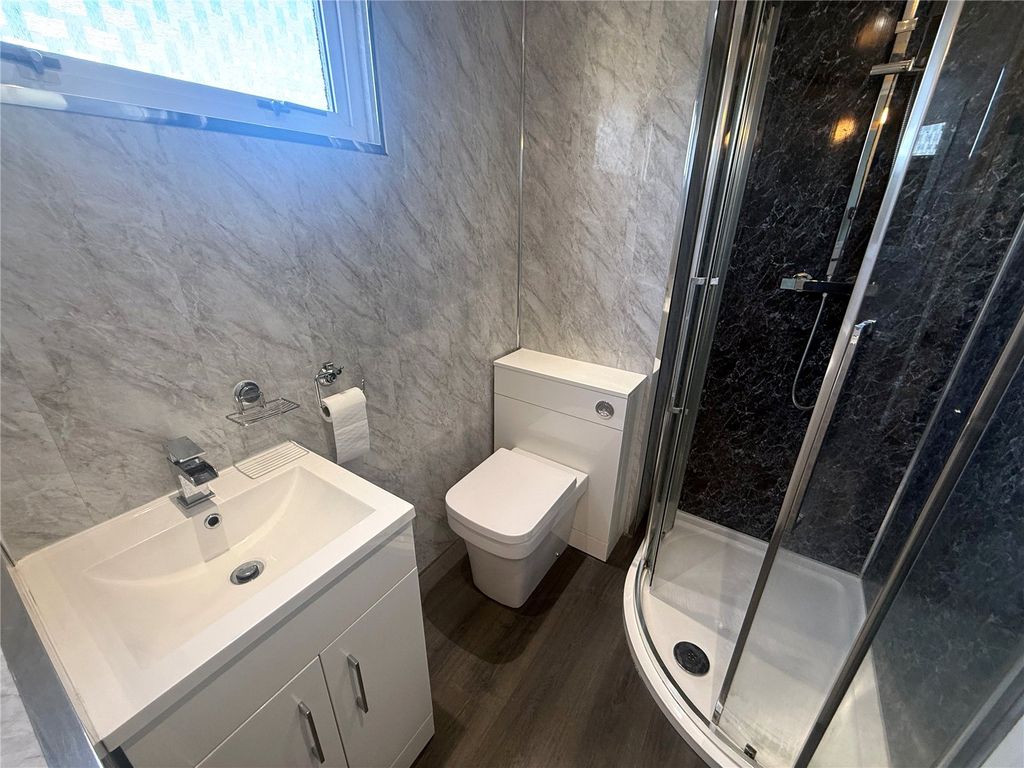 Property photo 3 of 14 Picture No. 04