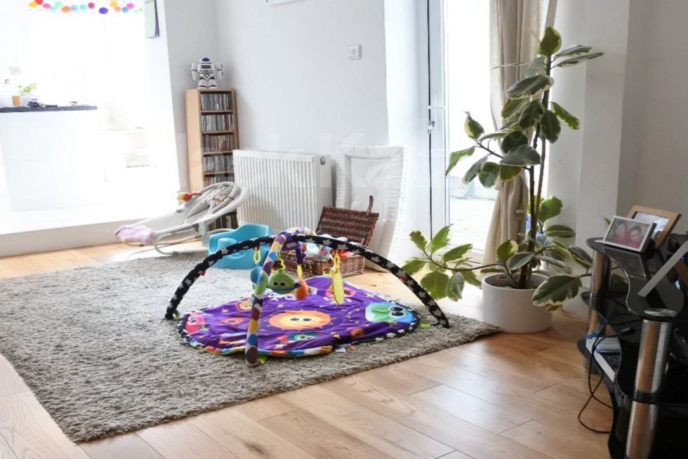 Property photo 3 of 6