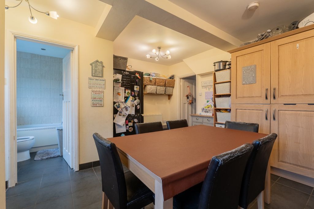 Property photo 3 of 20 4330042