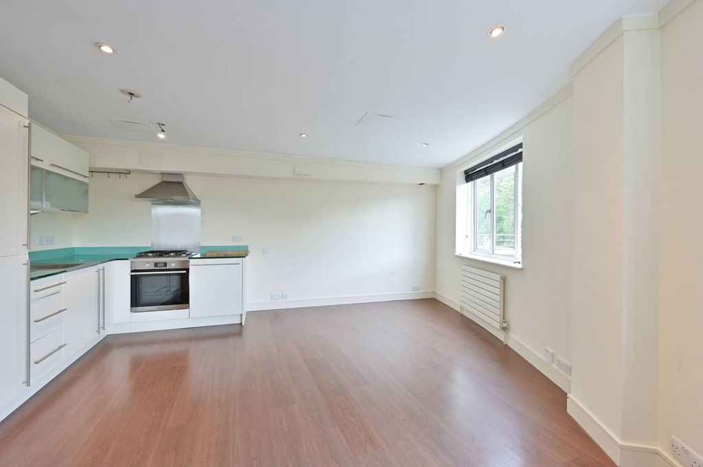 Property photo 3 of 7