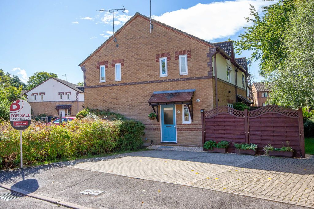 Property photo 1 of 9 External