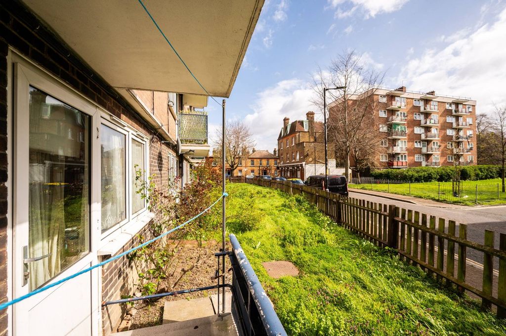 Property photo 3 of 5