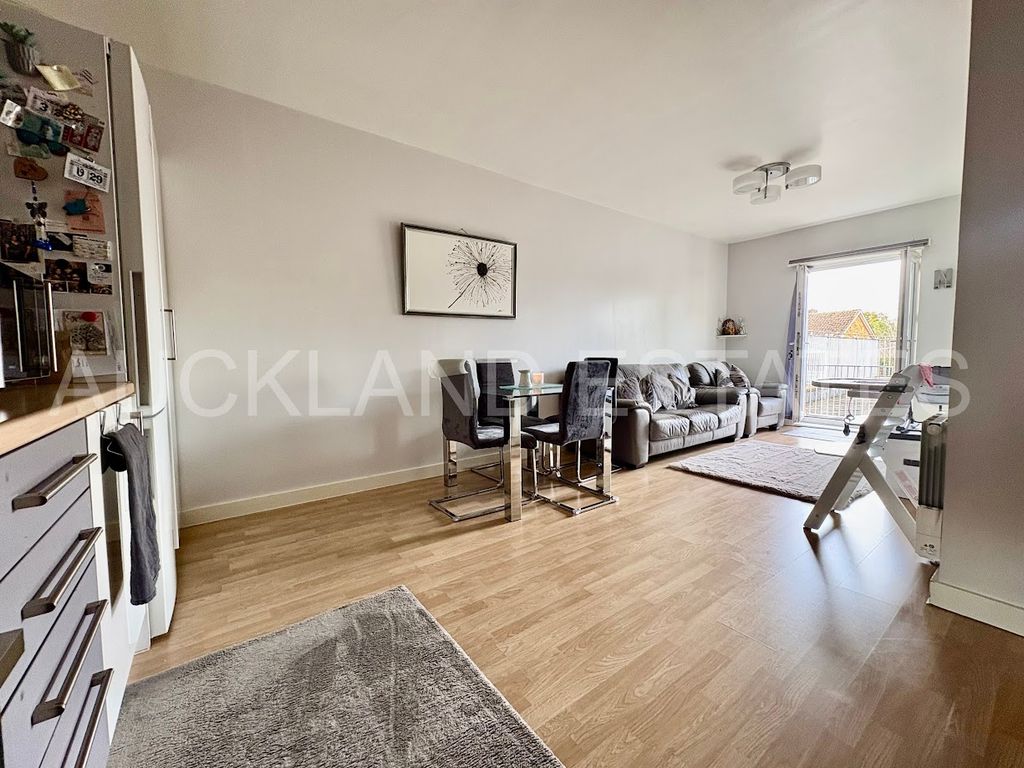 Property photo 1 of 12 Image00001 (7)-1759155552095