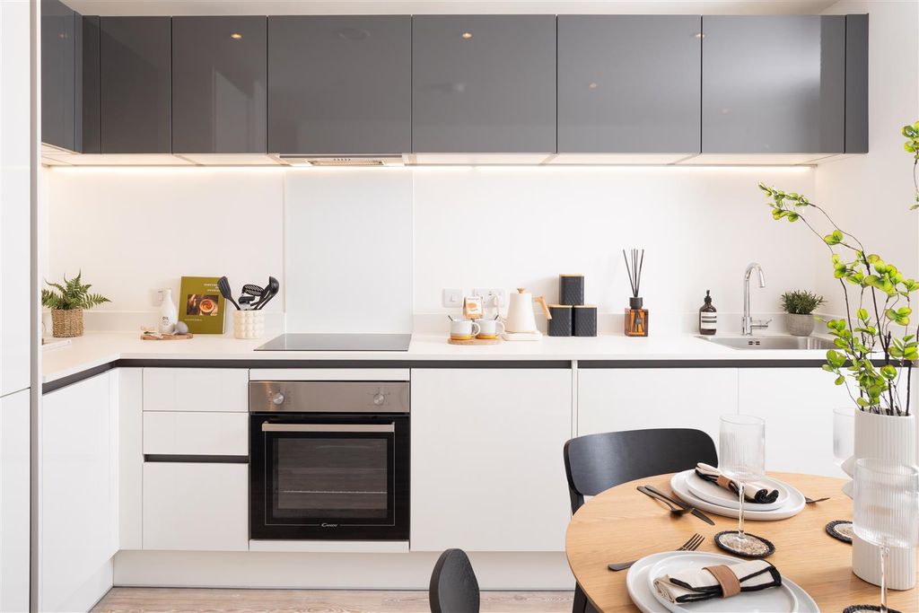 Property photo 2 of 13 87Rochdaleroad-(34).Jpg