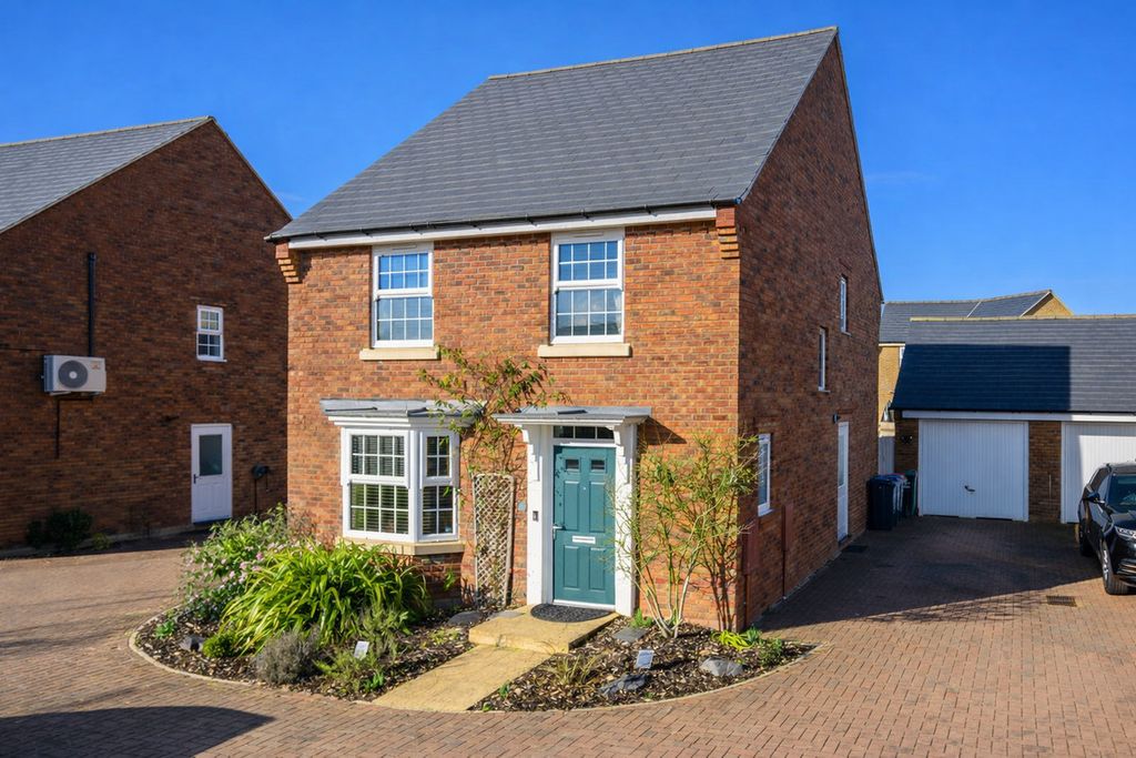 Property photo 1 of 19