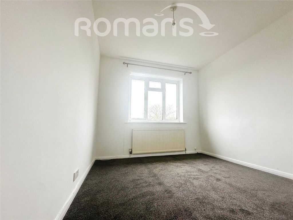 Property photo 3 of 10 Second Bedroom