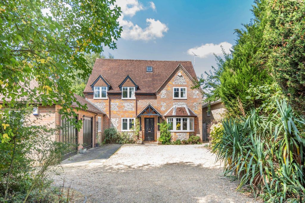 Property photo 1 of 37