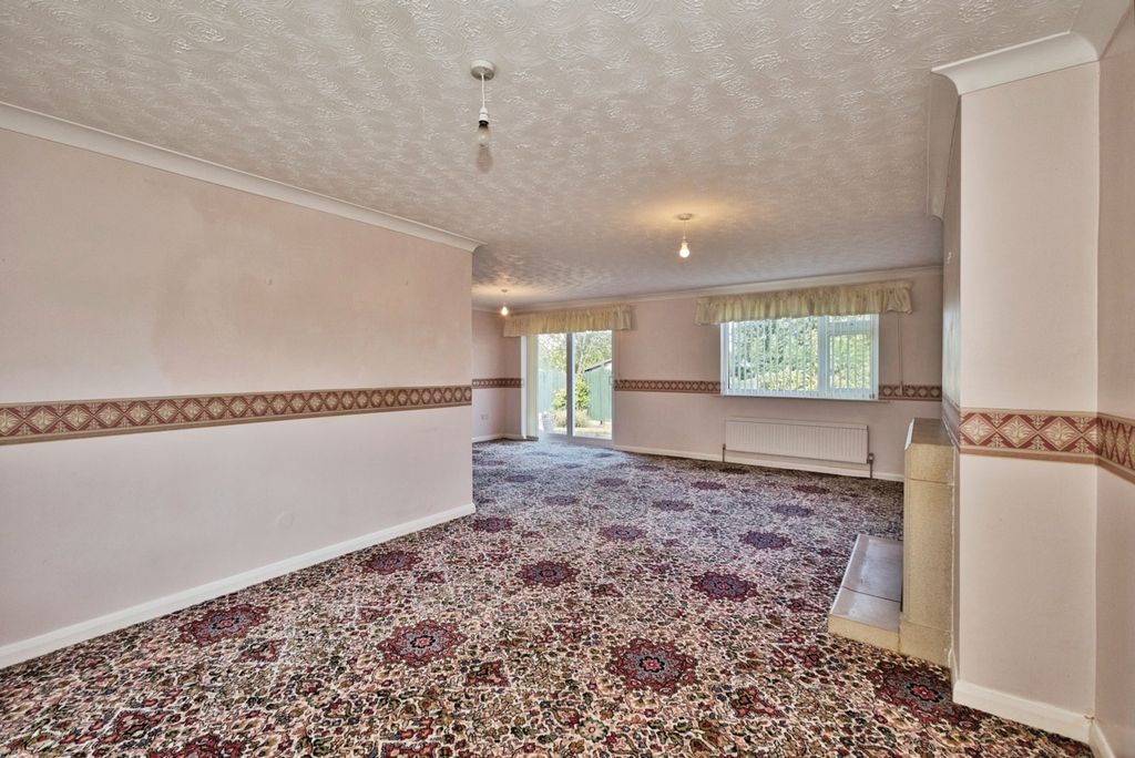 Property photo 3 of 19 Pbox-Img.Jpg