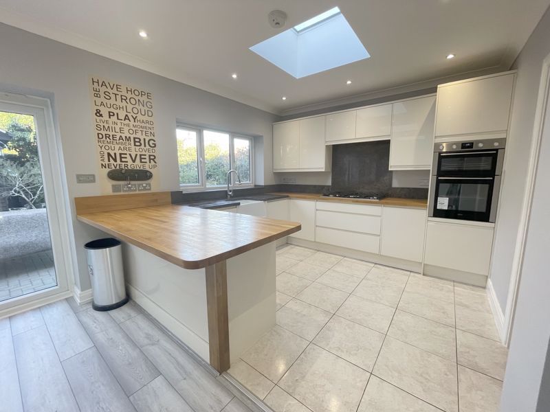 Property photo 2 of 39 Photo 28