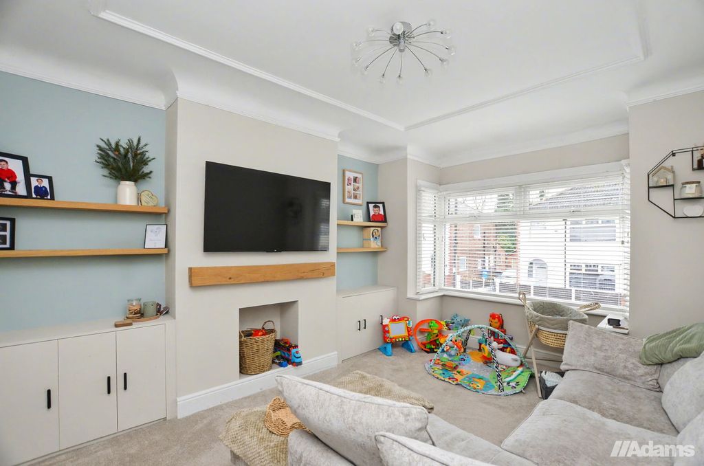 Property photo 2 of 19