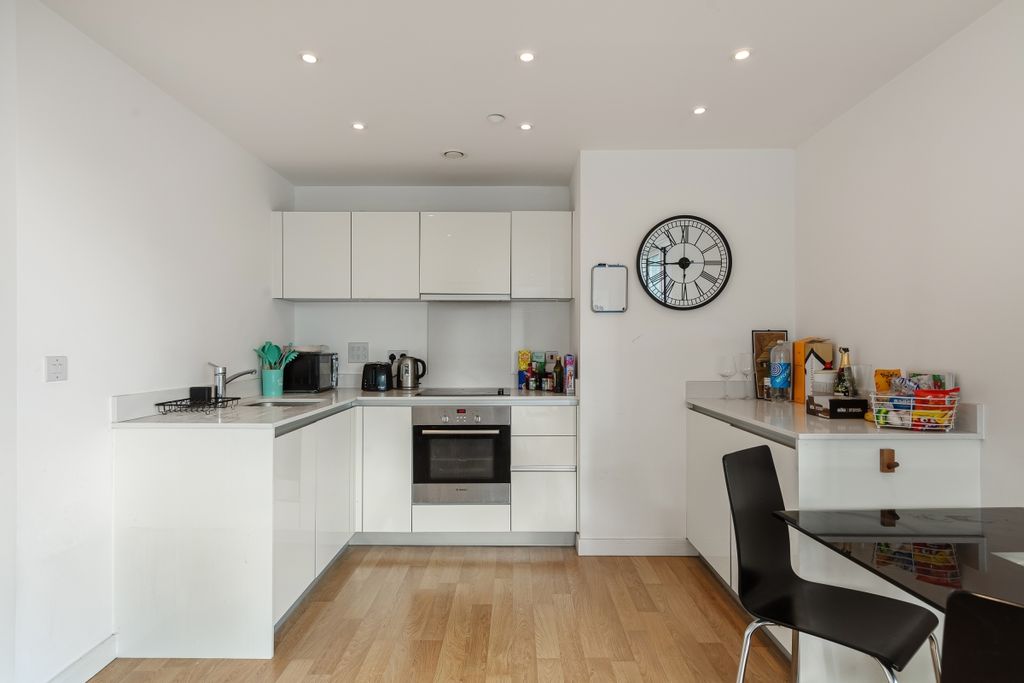 Property photo 3 of 17 094A4923