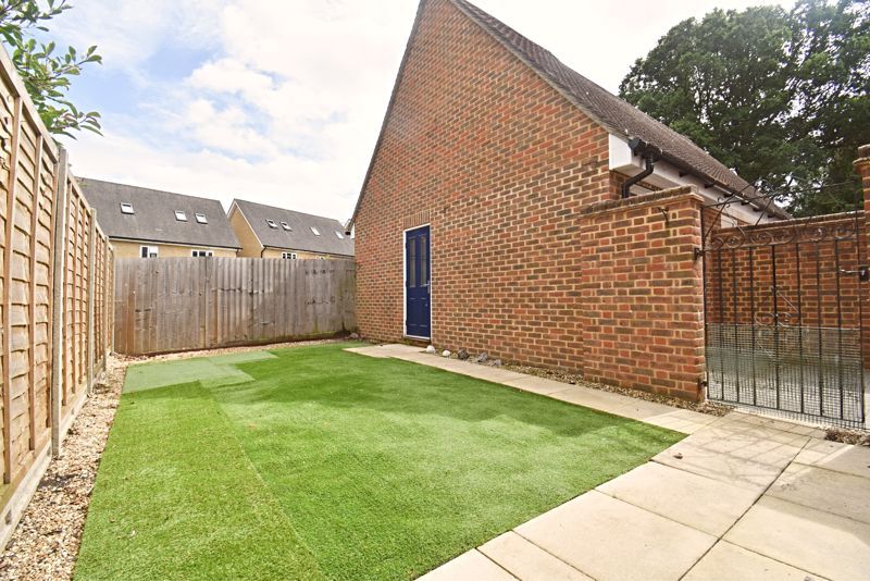 Property photo 3 of 15 Photo 12