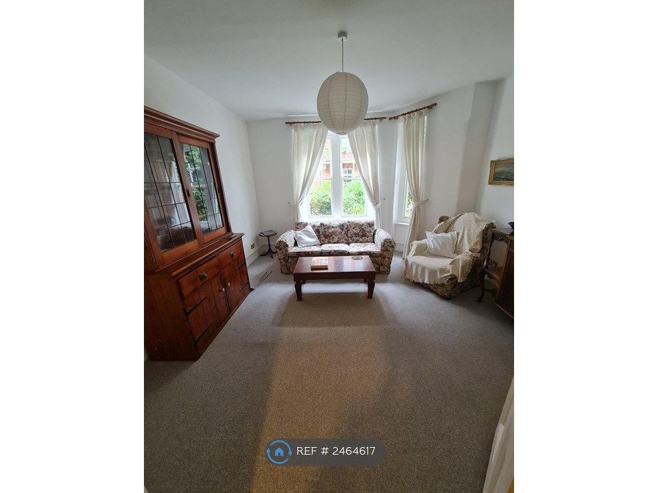 Property photo 3 of 26 Sitting Room