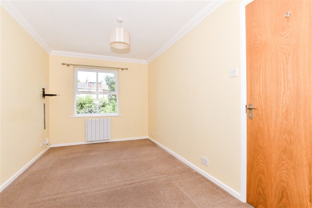 Property photo 3 of 10 Bedroom 1