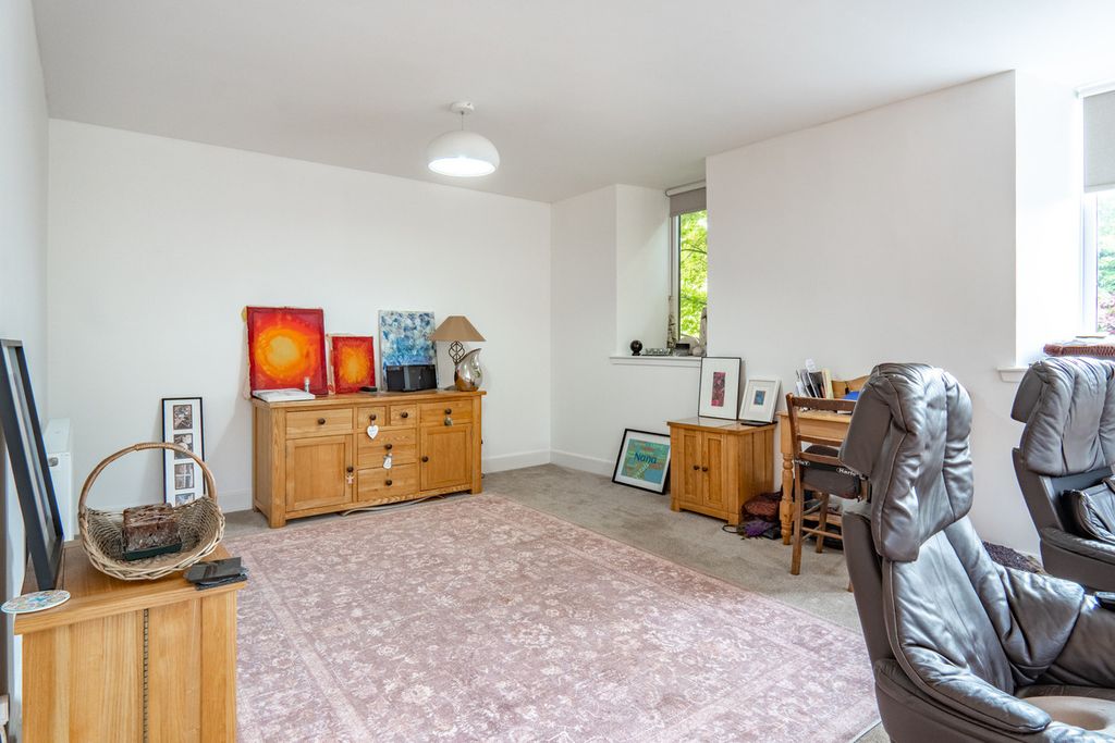 Property photo 3 of 50