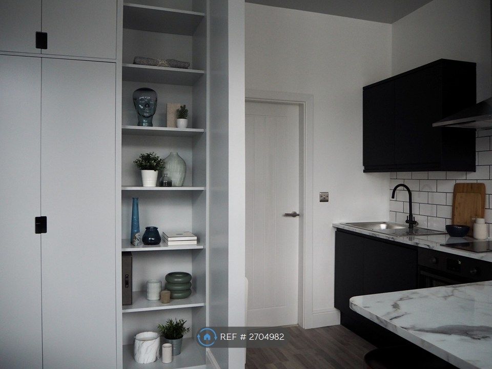 Property photo 3 of 3