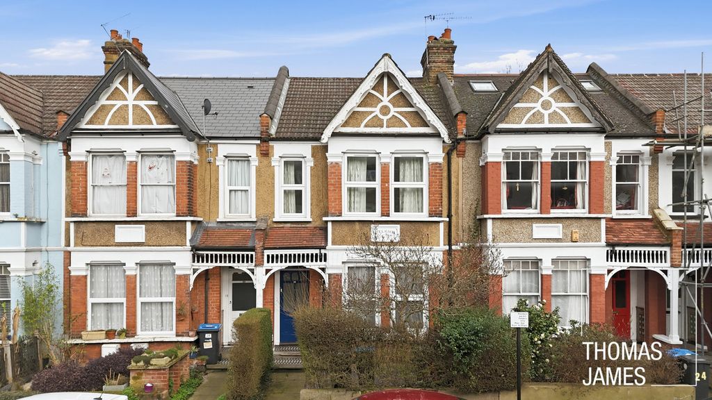 Property photo 1 of 12