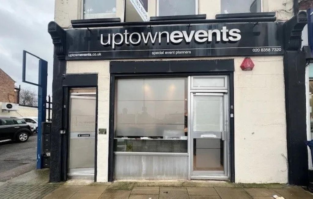 Property photo 1 of 16 Fornt Daws.Jpg