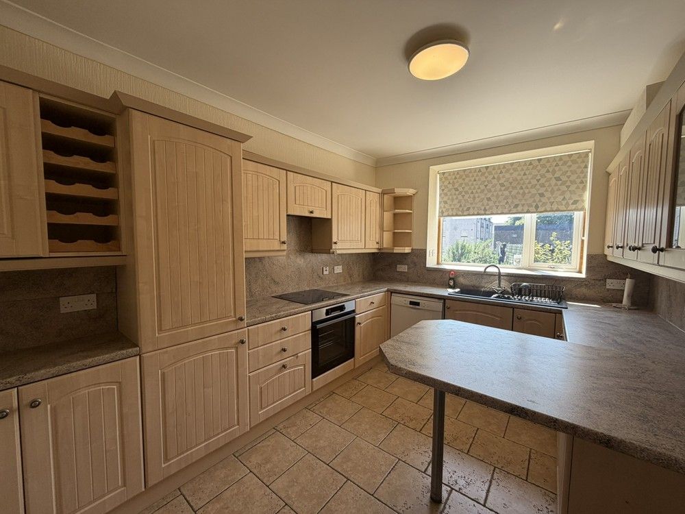 Property photo 3 of 6 603 Gs 1