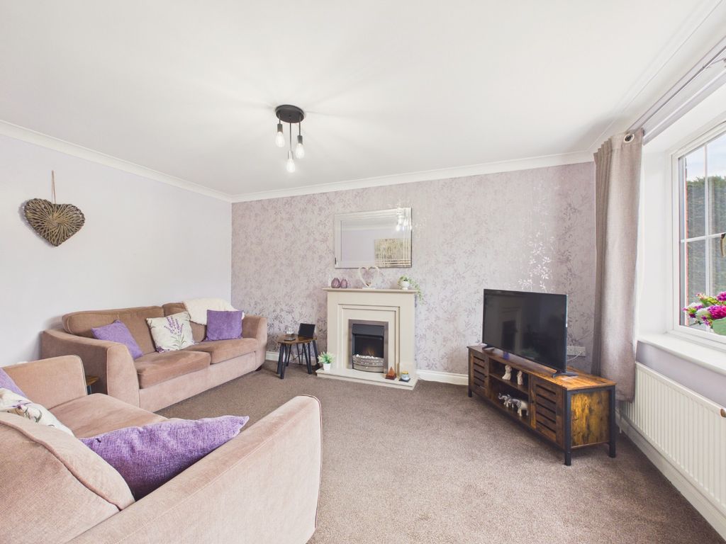 Property photo 3 of 13 4887276