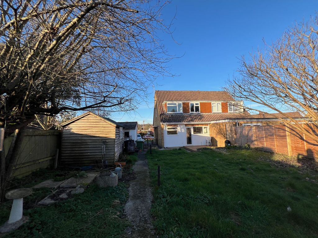 Property photo 3 of 8