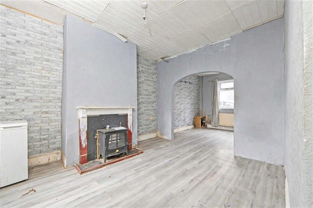 Property photo 3 of 5