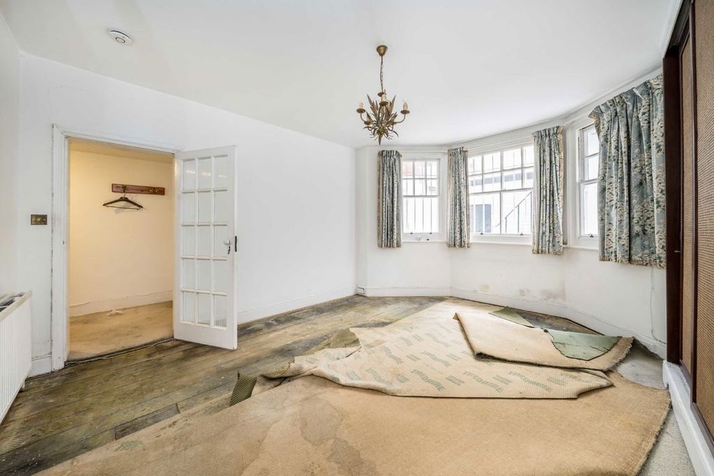 Property photo 3 of 7