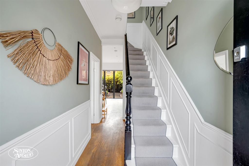 Property photo 3 of 16 17 Jersey Road-17.Jpg